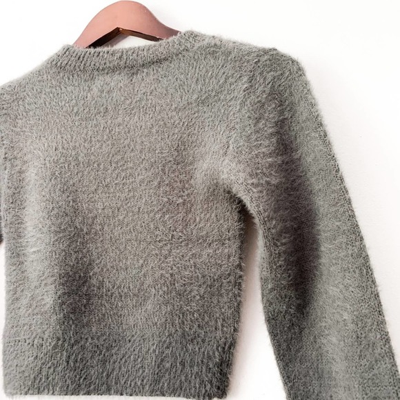 Urban Outfitters Fuzzy Crew Neck Sweater NEW - Picture 3 of 7